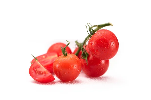 Primer Plano Vista Tomates Cherry Frescos Ramita Aislada Blanco —  Fotos de Stock