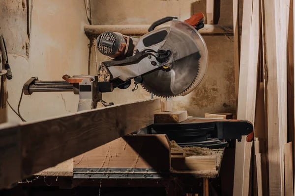 Close View Circular Saw Wooden Planks Wooden Workshop — Stock Photo, Image