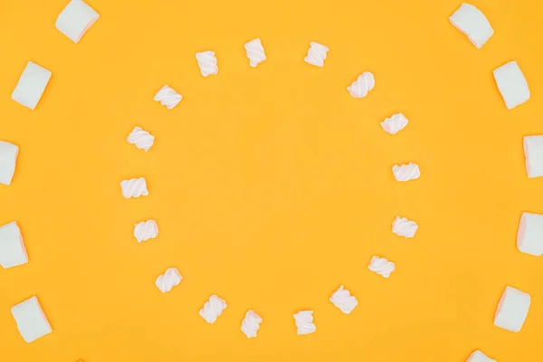 Top View Circles Tasty Marshmallows Isolated Orange — Free Stock Photo