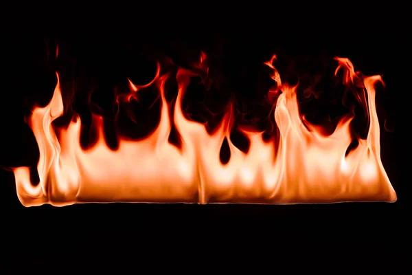 Close Van Het Vuur Branden Zwarte Achtergrond — Gratis stockfoto