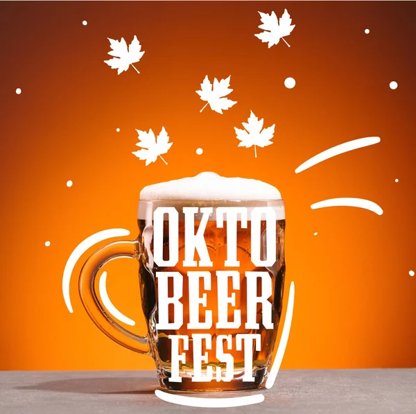 Mug Cold Beer Orange Backdrop Oktoberfest Lettering Leaves — Stock Photo, Image