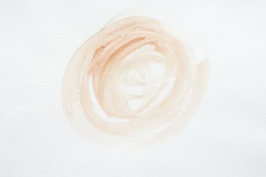 beyaz kağıt üzerinde soyut kahverengi suluboya resim