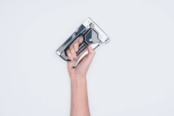 Обрізаний Знімок Жінки Тримає Степлер Ізольовано Білому — Безкоштовне стокове фото