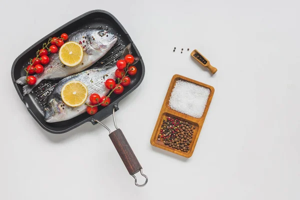 Top View Uncook Fish Decorated Lemon Cherry Tomatoes Baking Tray — Stok Foto