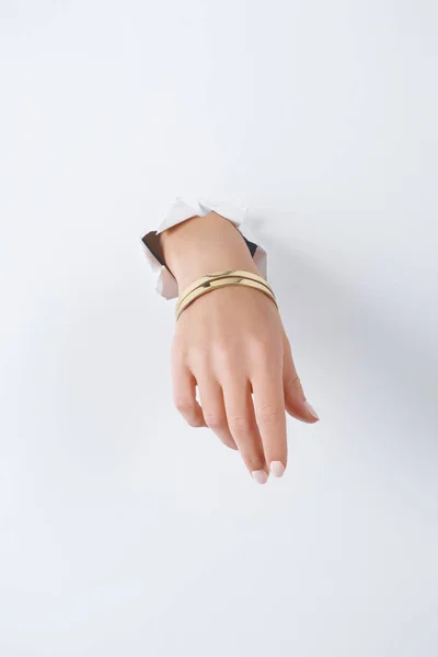 Cropped Image Woman Holding Hand Beautiful Luxury Bracelet White Paper — Free Stock Photo