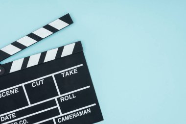 izole mavi siyah film Klaket açıldı