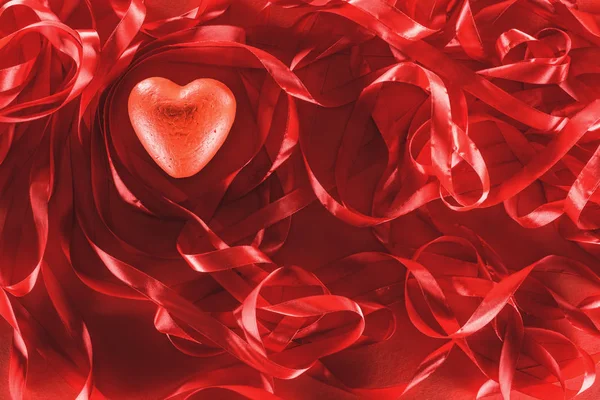 Bellissimo Cuore Rosso Decorativo Nastri San Valentino Sfondo Giorno — Foto Stock