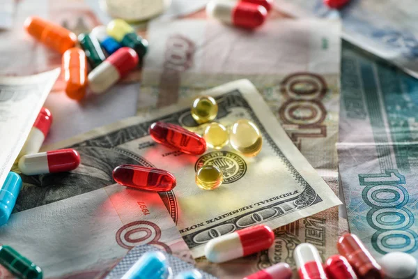 Close Oval Pills Money Background — Stock Photo, Image