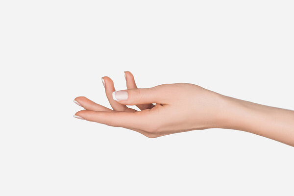 частичный вид женской руки, изолированной на белом
