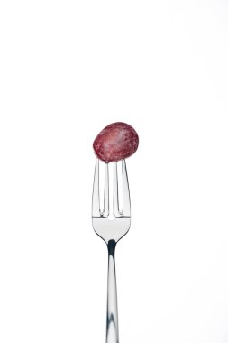 beyaz izole çatal taze olgunlaşmış bütün üzüm berry