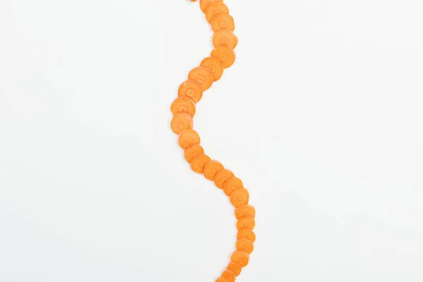 Top View Ripe Raw Carrot Slices Arranged Vertical Curved Line — Stock Photo, Image