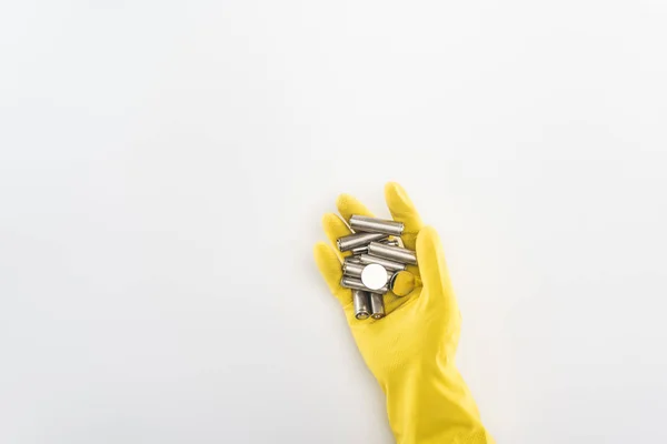 Cropped View Man Yellow Rubber Gloves Holding Batteries Grey Background — Stock Photo, Image