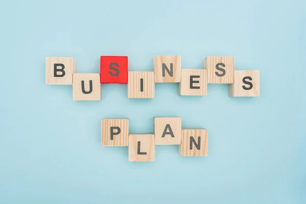 Top Uitzicht Business Plan Belettering Gerangschikt Van Houten Kubussen Blauwe — Stockfoto