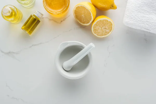 Top View Lemons Pounder Various Natural Ingredients Cosmetics Making White — Stock Photo, Image