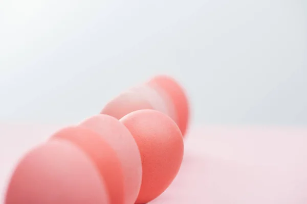 Selective Focus Pastel Pink Easter Eggs Row — Stock Photo, Image