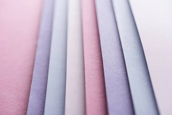 Hojas Papel Azul Blanco Rosa Púrpura Sobre Fondo Rosa — Foto de Stock