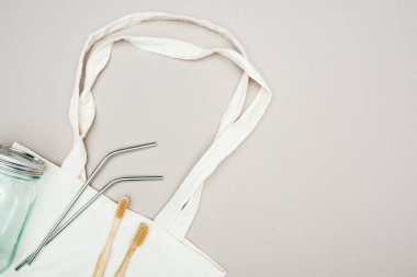ahşap diş fırçaları, yeniden kullanılabilir paslanmaz çelik pipet ve cam kavanoz Beyaz Pamuk çanta