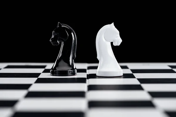 Selective Focus Chessboard White Black Knights Isolated Black — Stock Photo, Image