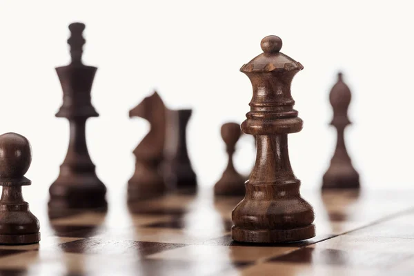 Selective Focus Wooden Chessboard Dark Brown Chess Figures Isolated White — Stock Photo, Image