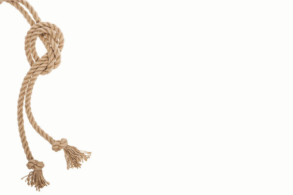 морские скрученные верёвки с морским узлом, изолированные на белом
 