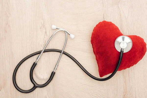 Top View Stethoscope Toy Heart Wooden Background — Stock Photo, Image