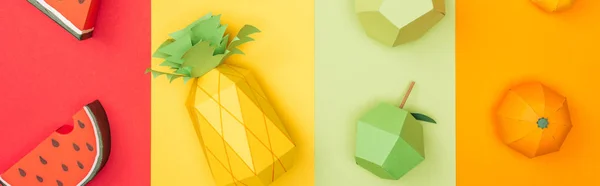 Renkli Kağıt Şeritler Üzerinde Çeşitli Origami Meyve Panoramik Çekim — Stok fotoğraf