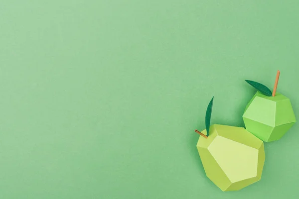 Draufsicht Auf Handgeschöpftes Papier Apfel Und Birne Isoliert Auf Grün — Stockfoto