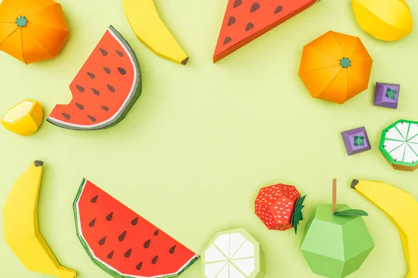 Vista Superior Frutas Origami Coloridas Hechas Mano Aisladas Verde — Foto de Stock