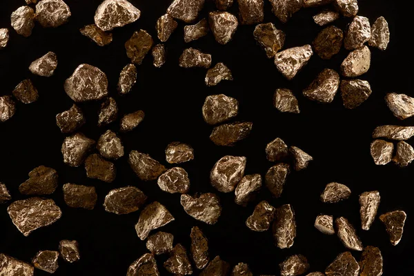 Vista Superior Piedras Oro Dispersas Aisladas Negro — Foto de Stock