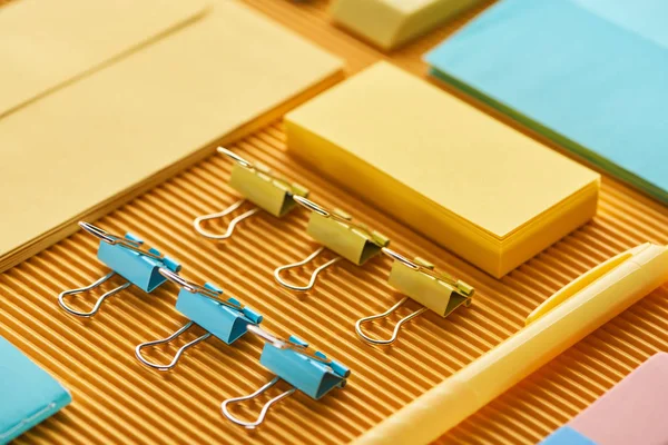 Close View Colorful Office Stationery Suply Yellow — Stok Foto