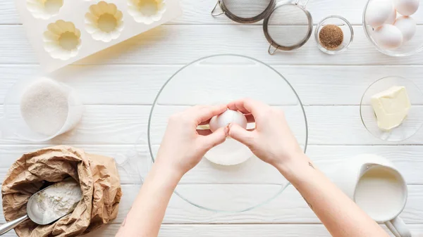 Partial View Woman Cracking Egg Bowl While Cooking Table — Stock Photo, Image