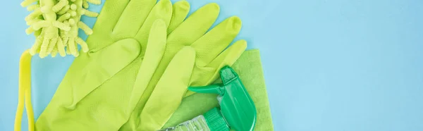 Panoramic Shot Green Rubber Gloves Sponge Rag Spray Bottle Detergent — Stock Photo, Image