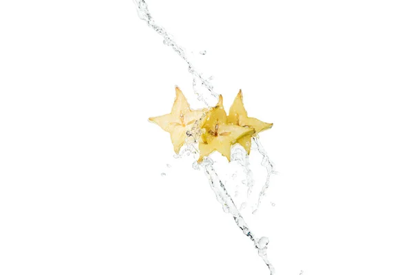 新鲜的热带明星水果片和水飞溅与滴隔离在白色 — 图库照片
