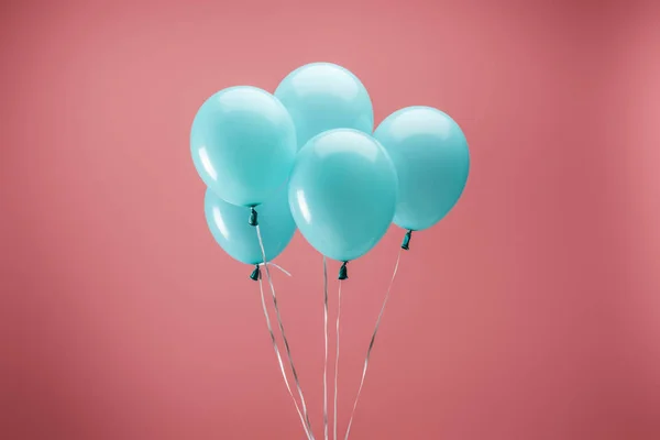 Heldere Partij Decoratieve Ballonnen Roze Achtergrond — Stockfoto