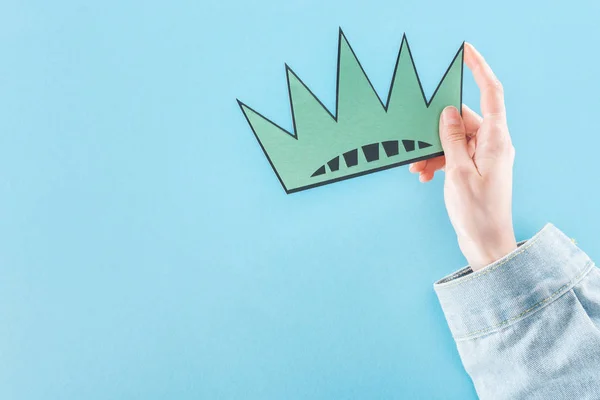 Cropped View Woman Holding Paper Cut Crown Blue Background Copy — Stock Photo, Image