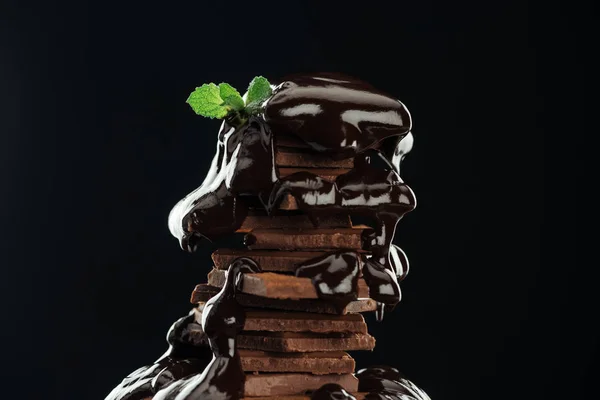 Dark Chocolate Stack Melted Chocolate Fresh Mint Isolated Black — Stock Photo, Image