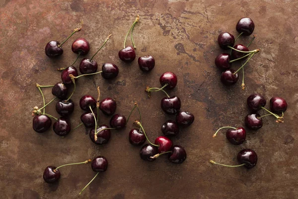 Vue Dessus Des Cerises Fraîches Entières Mûres Sur Fond Pierre — Photo