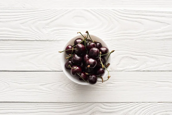 Top View Fresh Sweet Ripe Cherries Bowl Wooden Background — Stock Photo, Image
