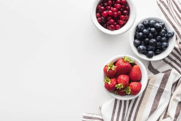 Top View Sweet Cranberries Blueberries Strawberries Bowls — Stock Photo, Image