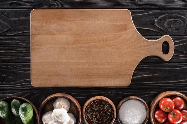 Top View Cutting Board Cherry Tomatoes Salt Garlics Cucumbers Spices — Stock Photo, Image