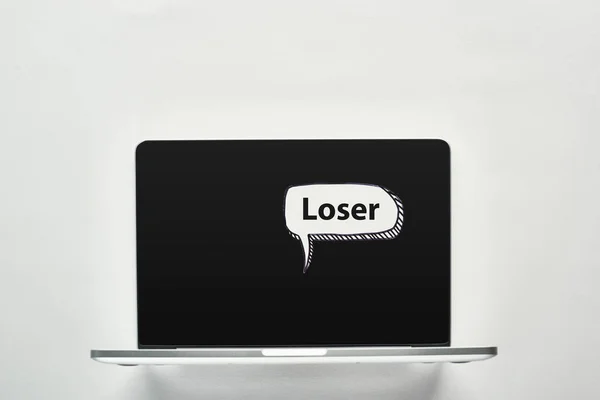 Laptop Con Parola Perdente Nella Bolla Vocale Sfondo Bianco Concetto — Foto Stock