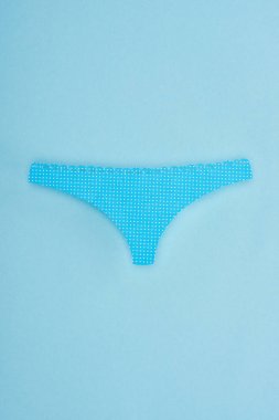bej izole kağıt kesilmiş külot üst görünümü
