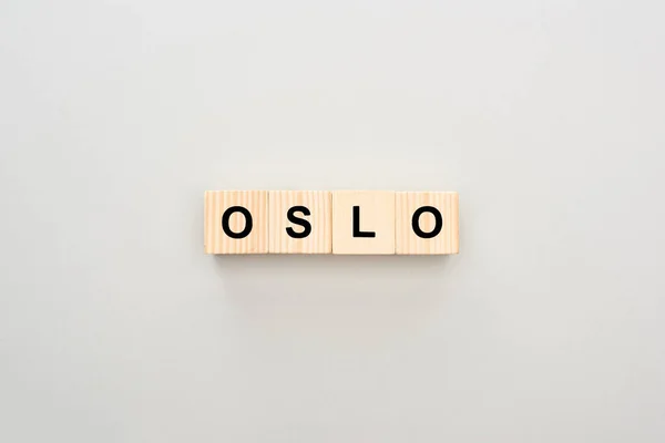 Ansicht Von Holzblöcken Mit Oslo Schriftzug Auf Weißem Hintergrund — Stockfoto