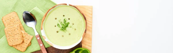 Top View Delicious Creamy Green Soup Served Crackers Isolated White — Stock Photo, Image