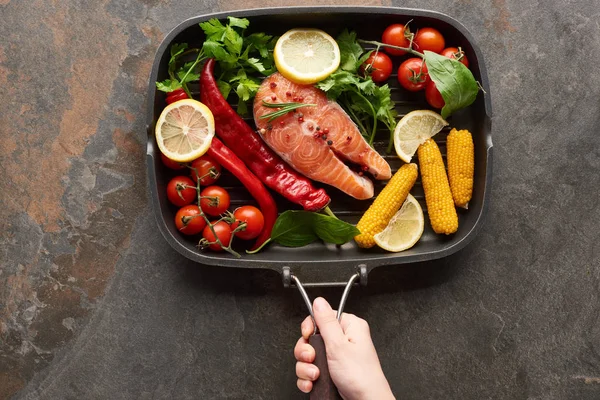 Cropped View Woman Holding Raw Salmon Vegetables Lemon Herbs Grill — Stock Photo, Image