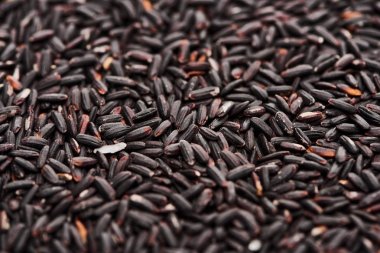 işlenmemiş organik siyah pirinç yakın görünümü