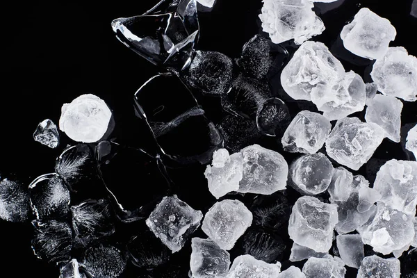 Top View Fresh Frozen Ice Cubes Isolated Black — Stock Photo, Image