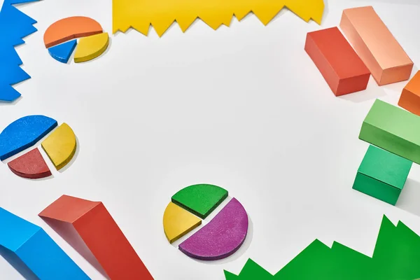 Цветные Блоки Круговые Диаграммы Белом Фоне Копированием Пространства — стоковое фото