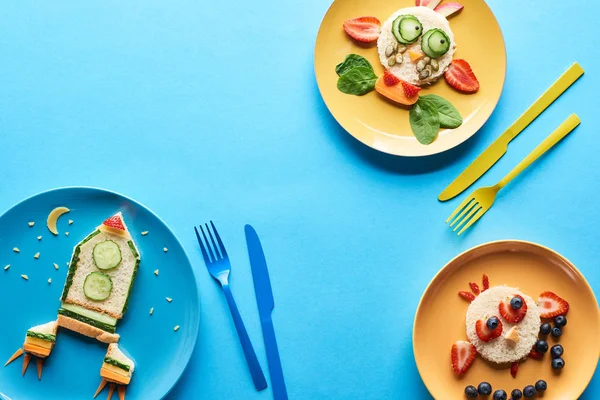 Top View Plates Fancy Animals Rocket Made Food Childrens Breakfast — Stock Photo, Image