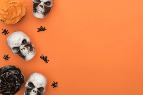 Top View Cupcakes Decorative Skulls Spiders Orange Background Copy Space — Stock Photo, Image